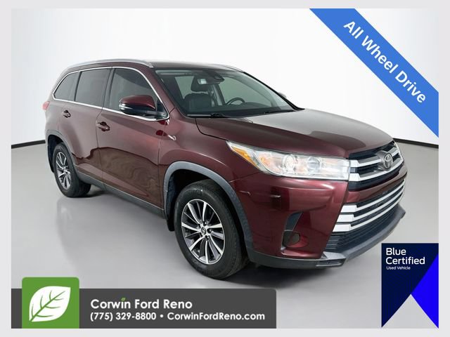 Used 2019 Toyota Highlander XLE AWD/4WD image 1