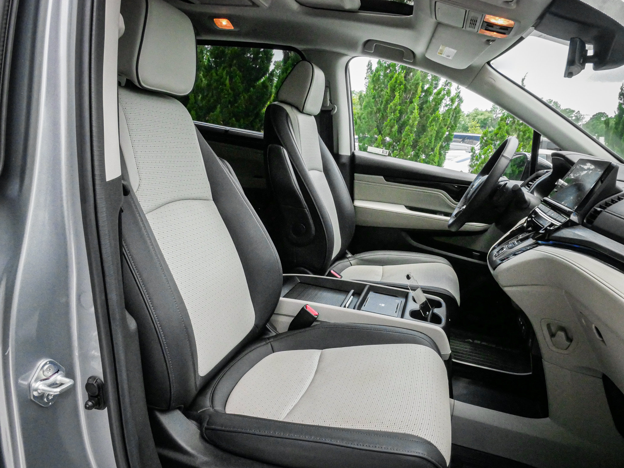 Certified 2026 Honda Odyssey Elite image 34