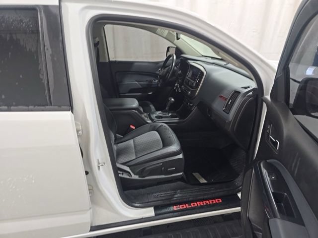 Used 2020 Chevrolet Colorado Z71 AWD/4WD image 8