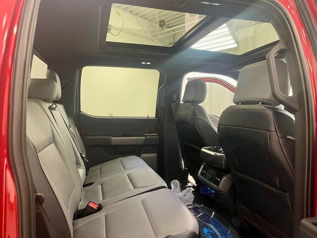 New 2023 Ford F150 Lightning Lariat w/ Equipment Group 511A High image 25