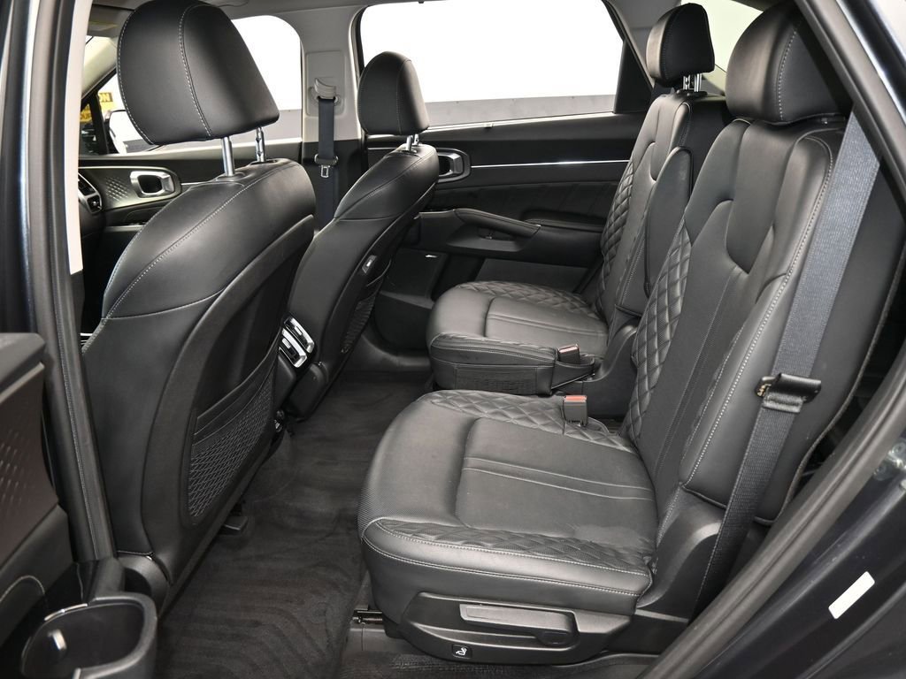 Used 2023 Kia Sorento SX AWD/4WD image 44