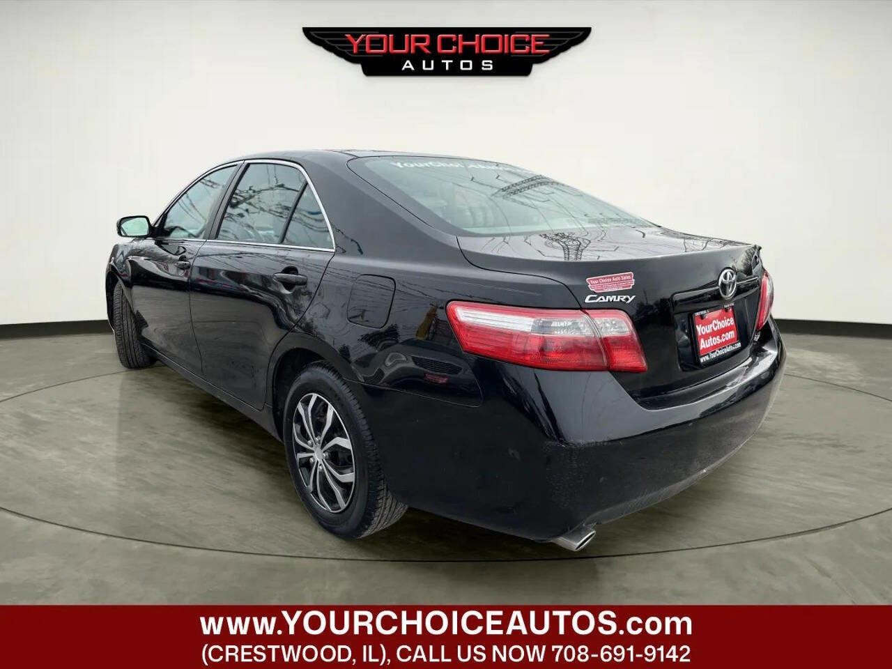 Used 2009 Toyota Camry LE FWD image 3