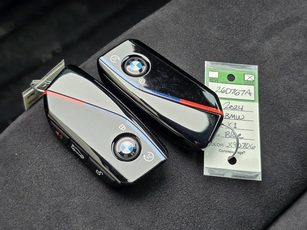 Used 2024 BMW X1 M35i w/ Premium Package image 40