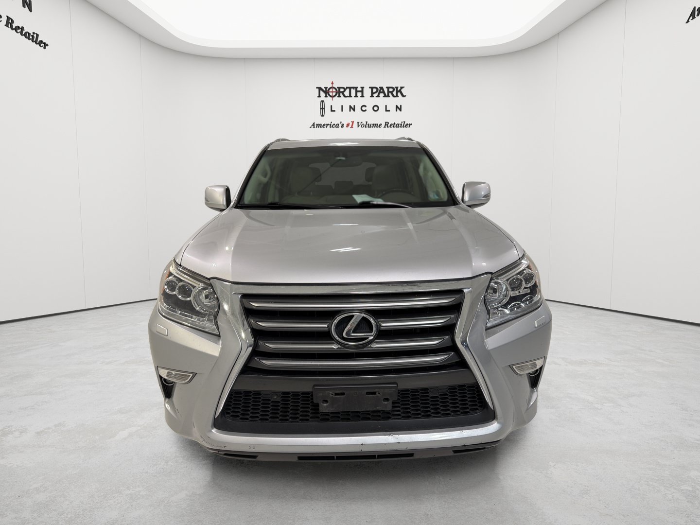 Used 2017 Lexus GX 460 Premium w/ Premium Package AWD/4WD image 8
