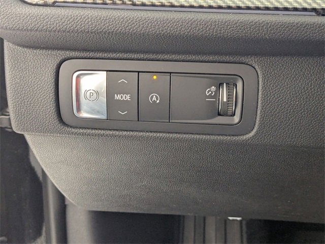 Certified 2025 Chevrolet Traverse High Country image 16