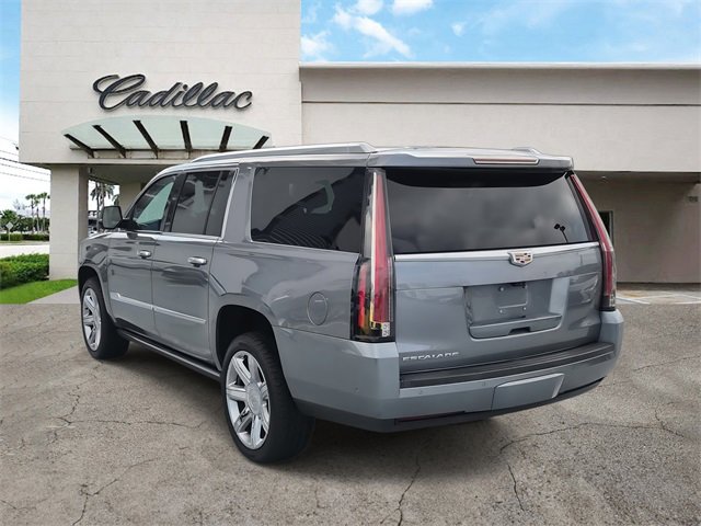 Used 2020 Cadillac Escalade ESV Premium Luxury image 3