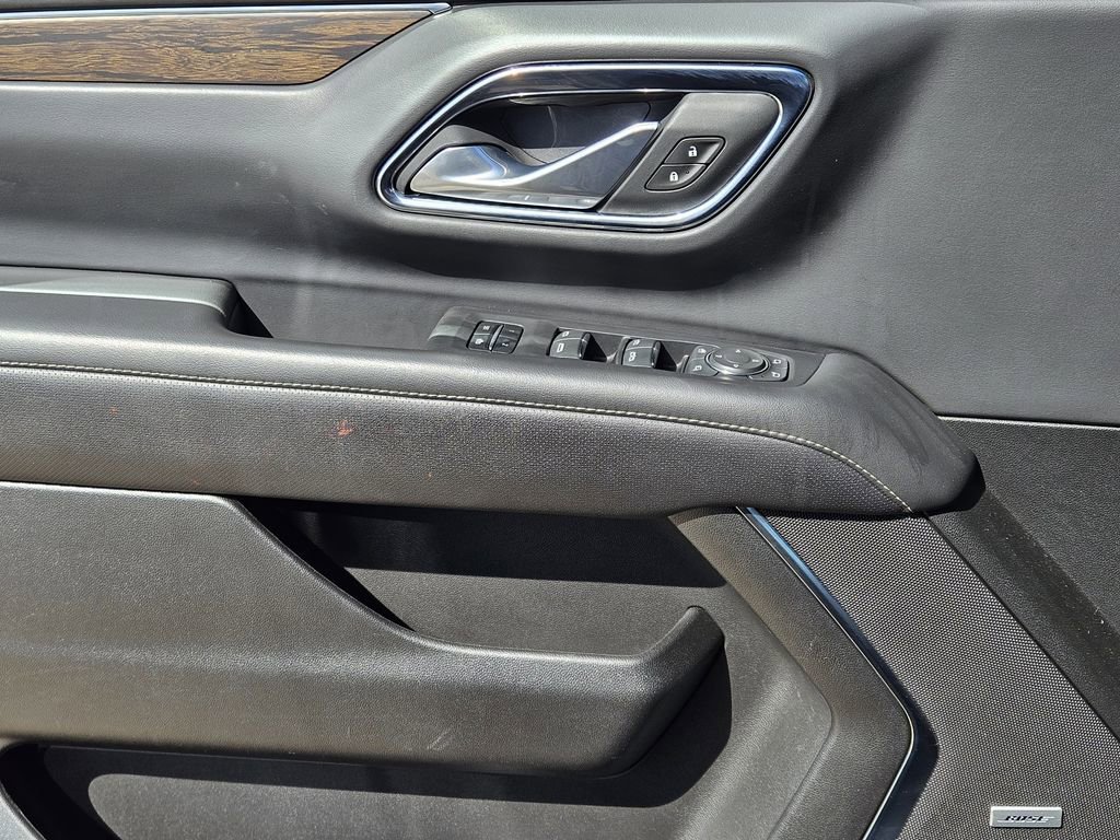 Used 2024 Chevrolet Tahoe Premier AWD/4WD image 28
