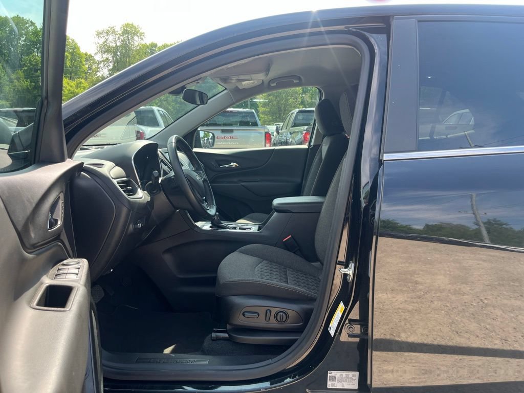 Used 2024 Chevrolet Equinox LT AWD/4WD image 21