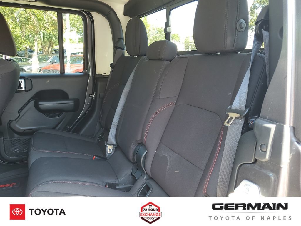 Used 2023 Jeep Gladiator Rubicon AWD/4WD image 21