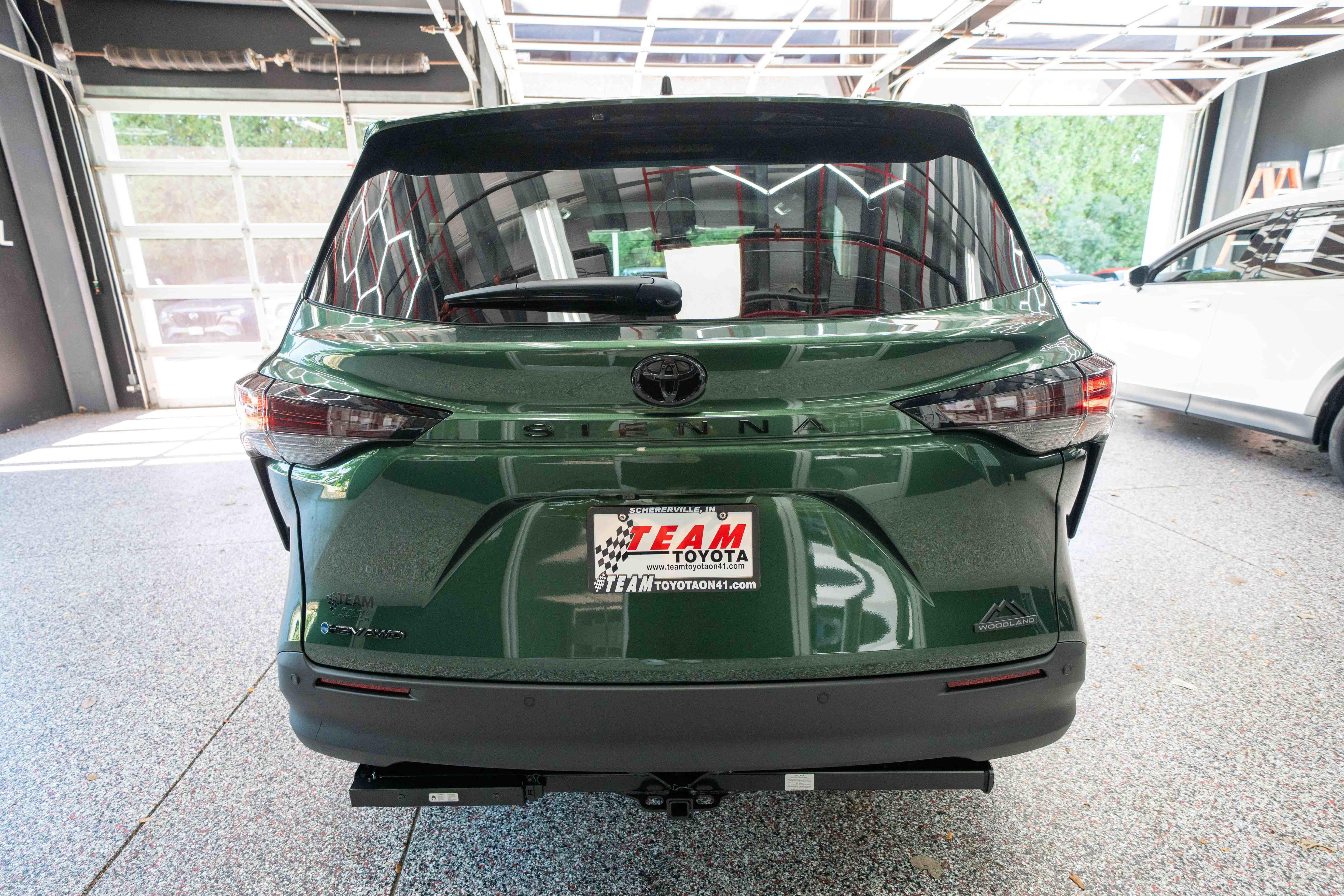 New 2026 Toyota Sienna XLE Woodland Edition AWD/4WD image 3
