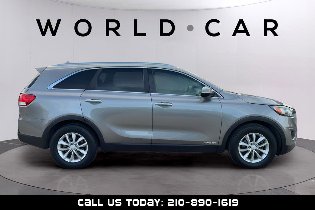 Used 2016 Kia Sorento LX w/ LX Convenience Package AWD/4WD image 8