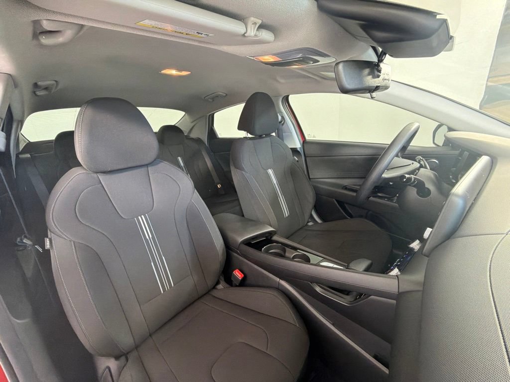 Certified 2025 Hyundai Elantra Hybrid FWD image 28