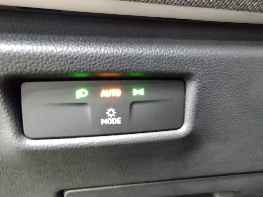 New 2026 Volkswagen Tiguan S image 22