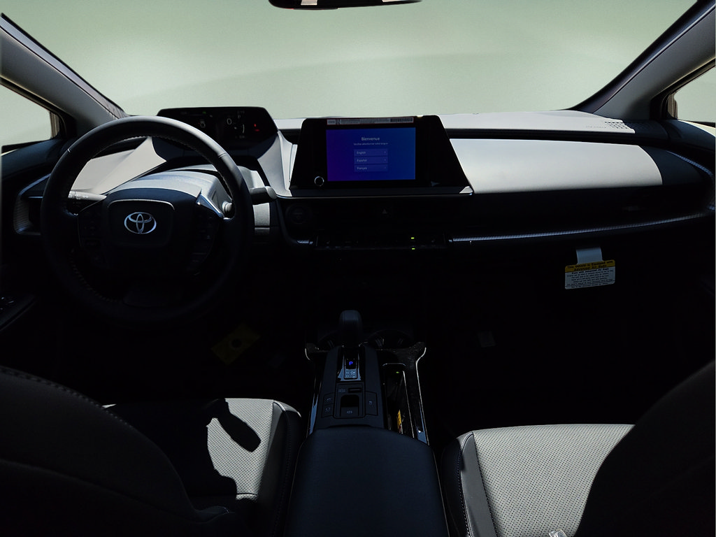 New 2027 Toyota Prius XLE FWD image 16