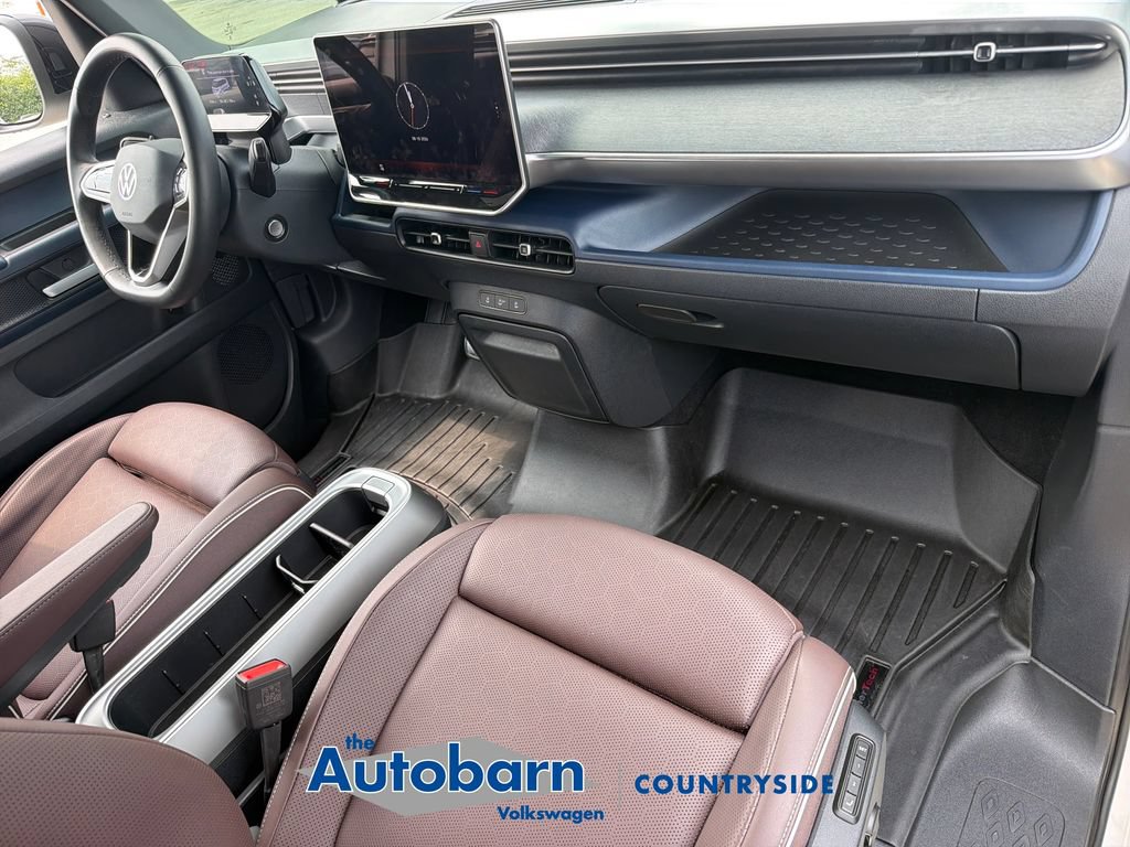 Certified 2025 Volkswagen ID. Buzz Pro S RWD image 28