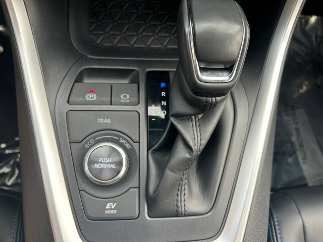 Used 2019 Toyota RAV4 XSE w/ XSE Weather Package AWD/4WD image 25