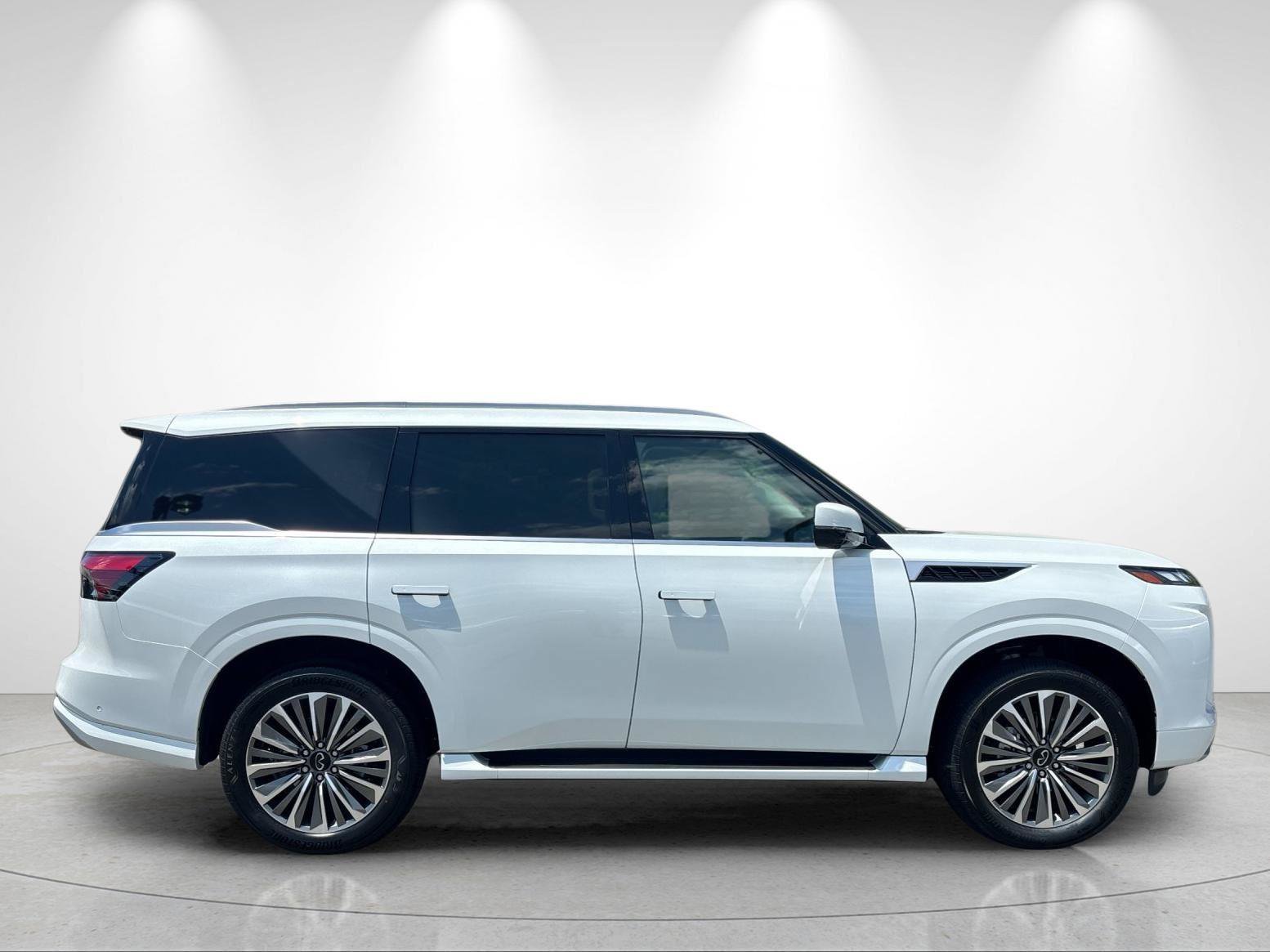 New 2027 INFINITI QX80 Luxe AWD/4WD image 6