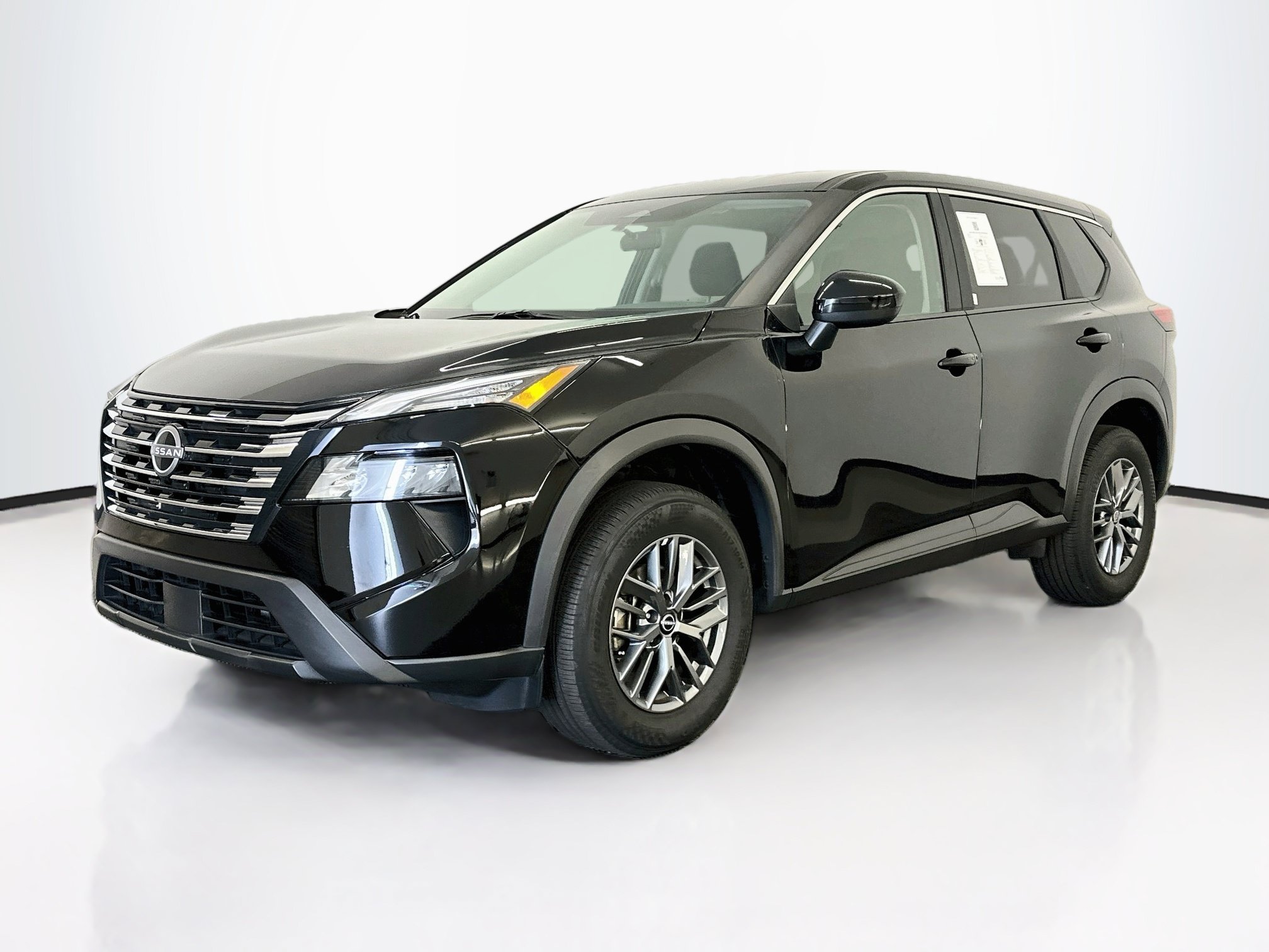 Used 2026 Nissan Rogue SV AWD/4WD image 3