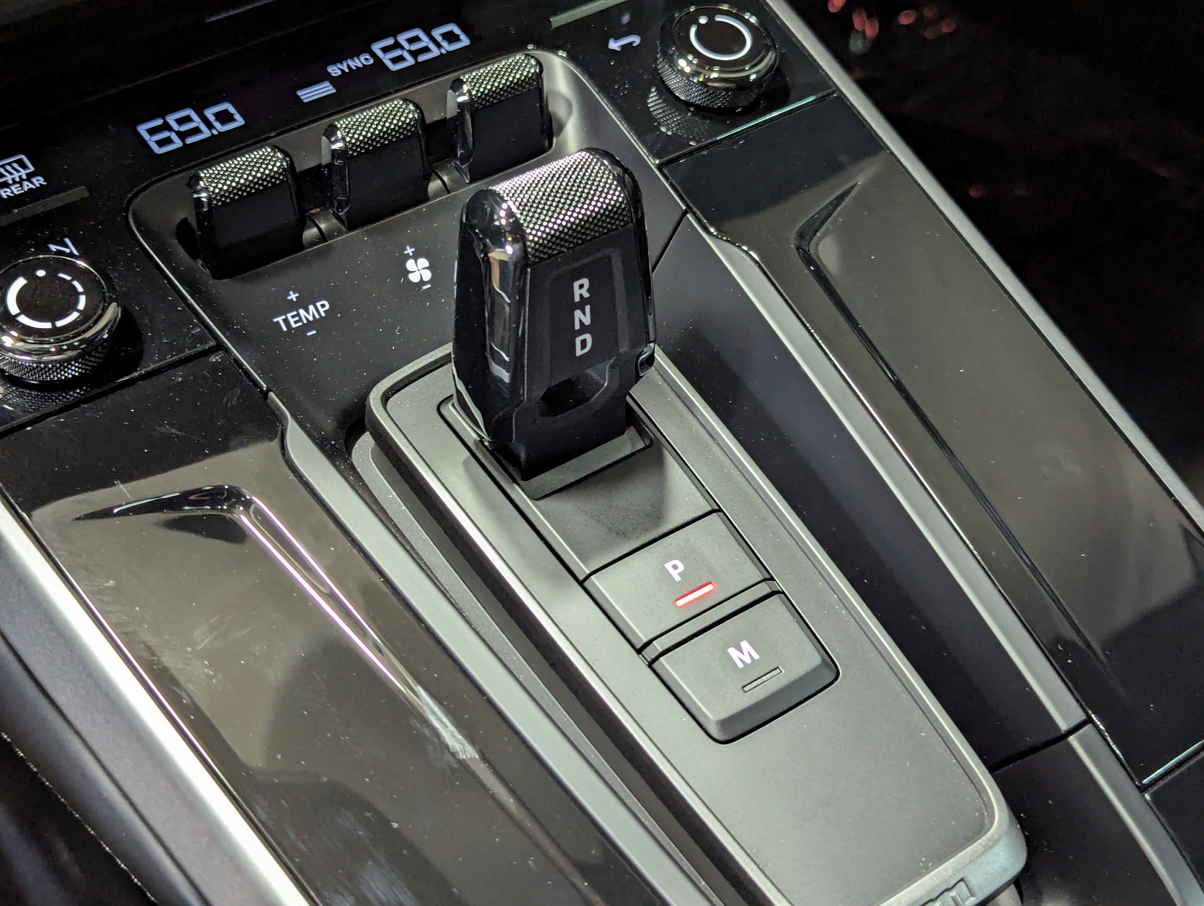 Certified 2025 Porsche 911 Carrera S image 33