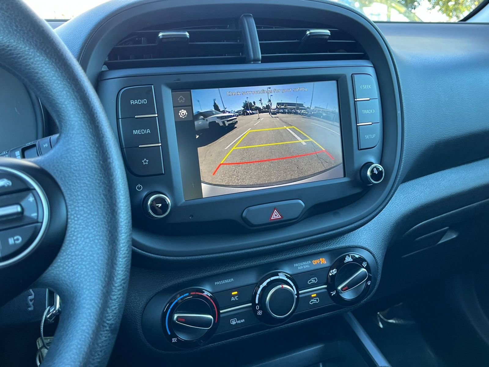 Used 2025 Kia Soul LX w/ LX Technology Package image 17