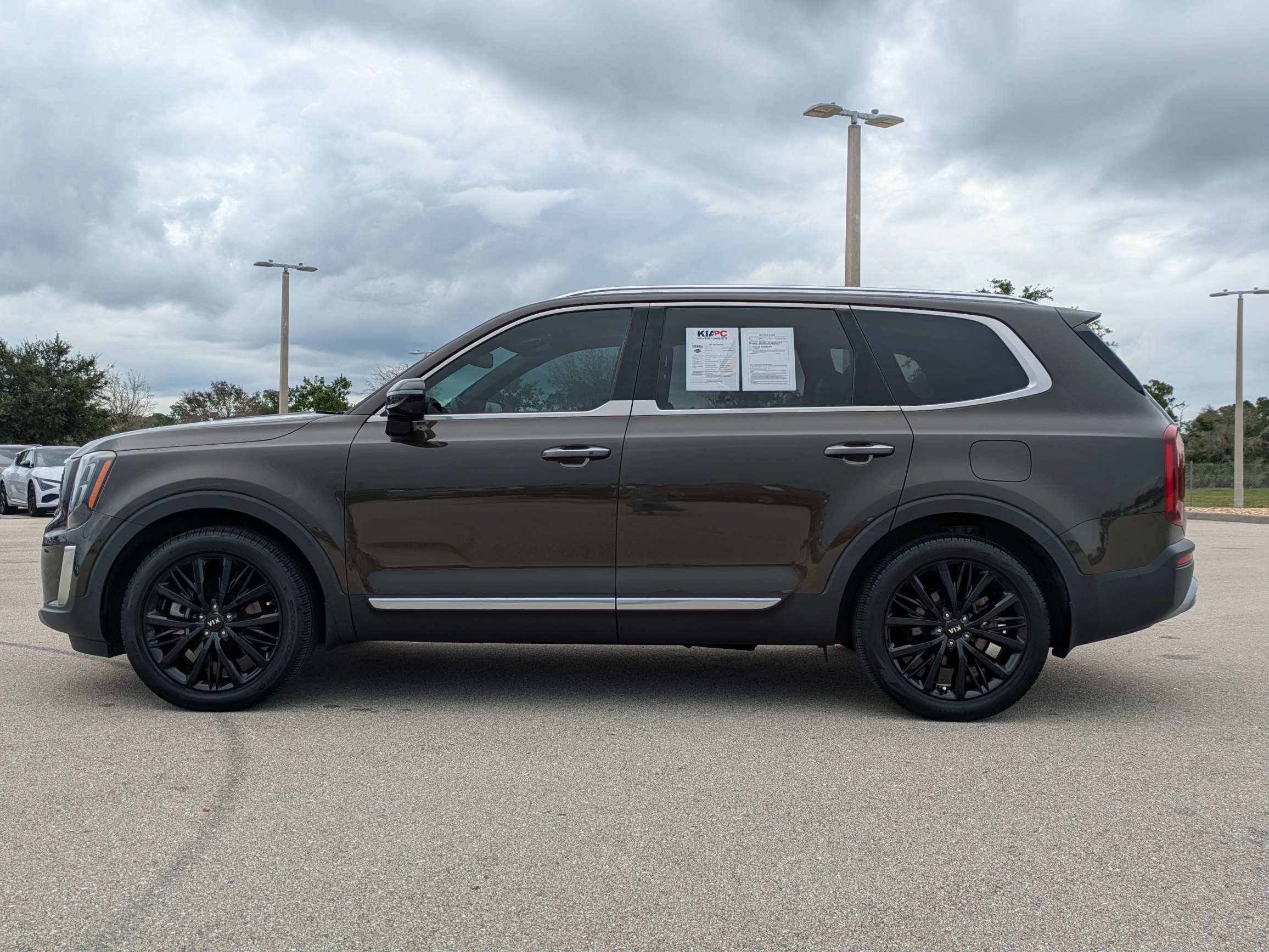 Certified 2021 Kia Telluride SX w/ Towing Package FWD image 8