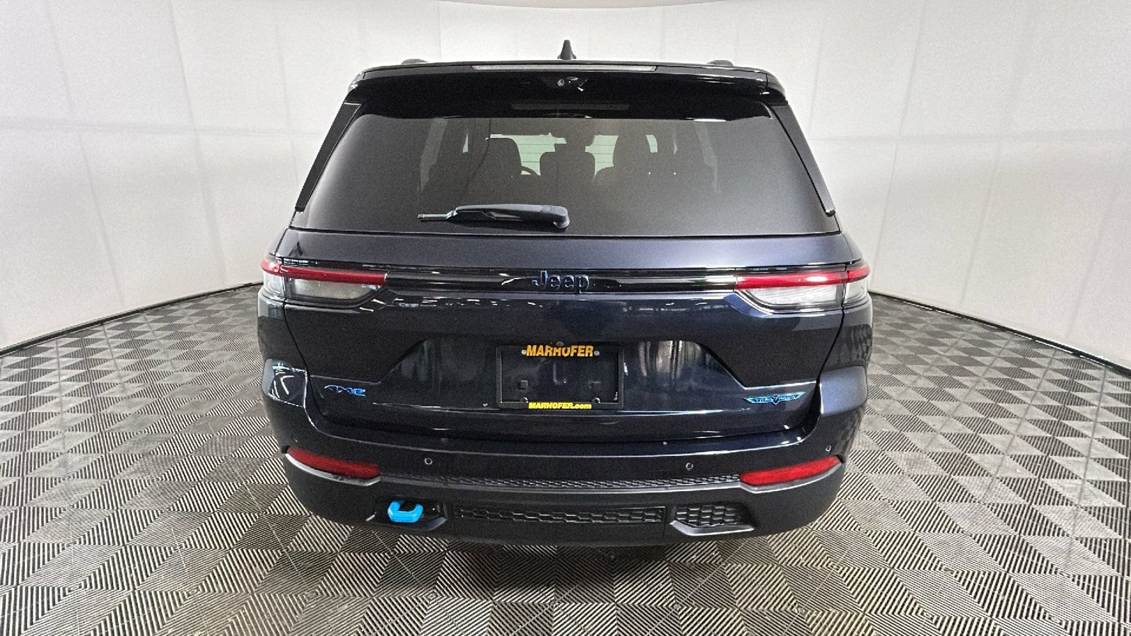 Used 2023 Jeep Grand Cherokee Trailhawk w/ Luxury Tech Group III AWD/4WD image 4