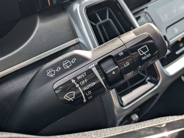 Used 2023 Kia Sorento SX AWD/4WD image 26