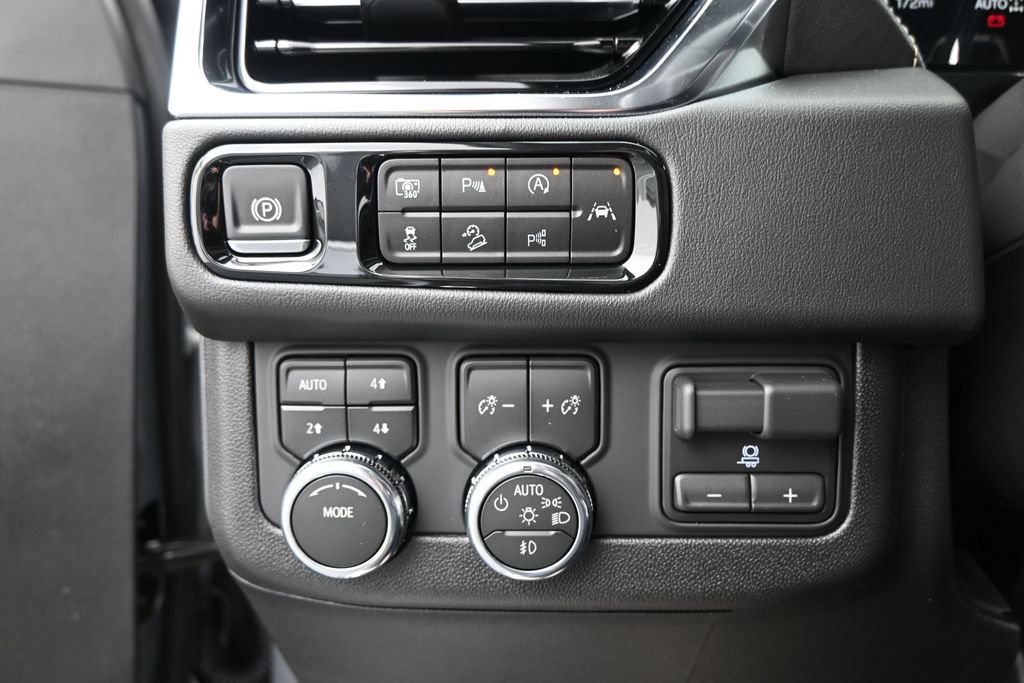 New 2027 GMC Yukon XL Elevation w/ Elevation Premium Package AWD/4WD image 12