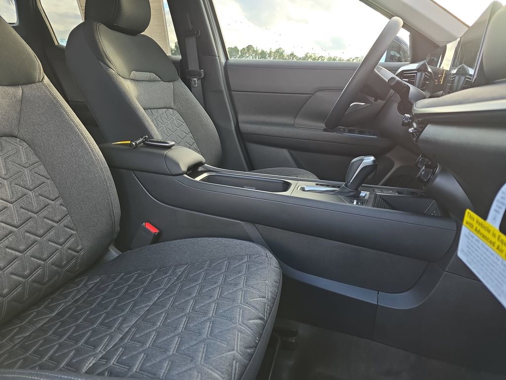New 2026 Nissan Kicks SV w/ Cold Weather Package FWD image 13