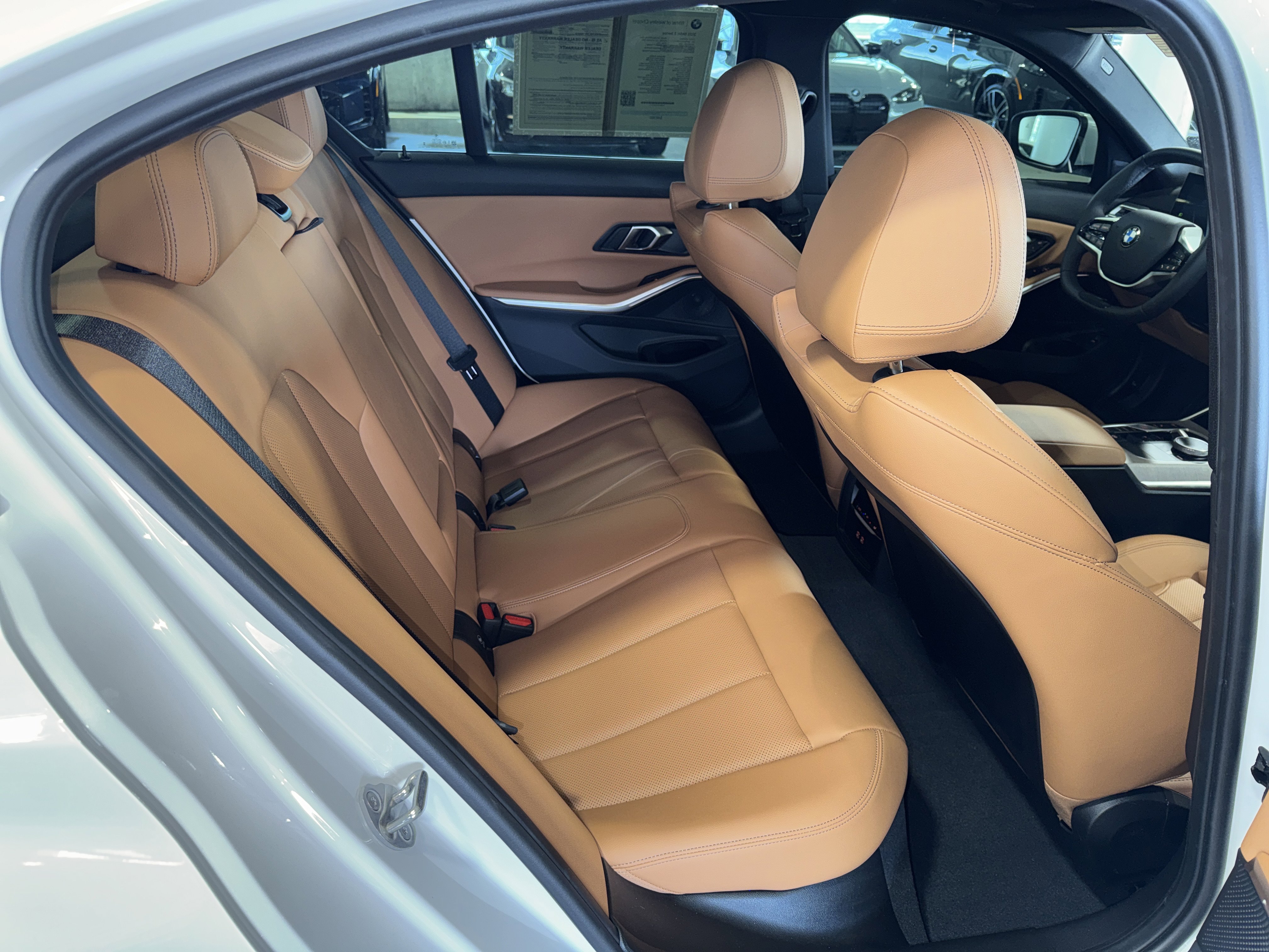 Certified 2025 BMW 330i Sedan w/ Convenience Package image 12