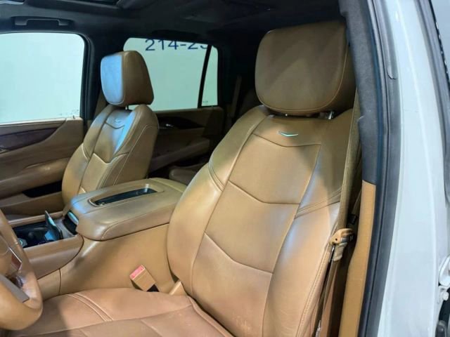 Used 2017 Cadillac Escalade Platinum image 11