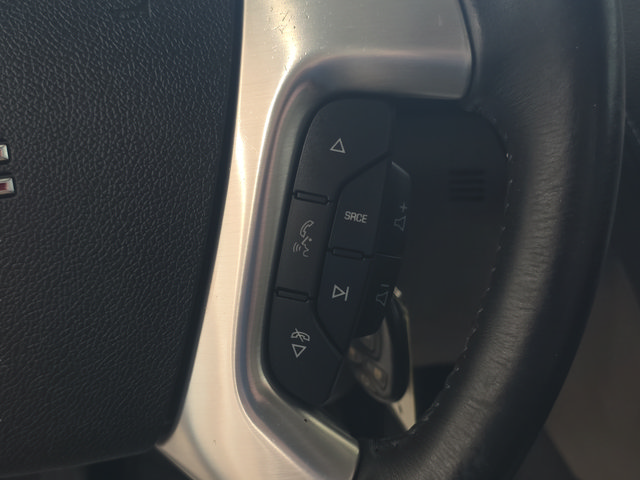 Used 2017 GMC Acadia Limited SLT AWD/4WD image 16