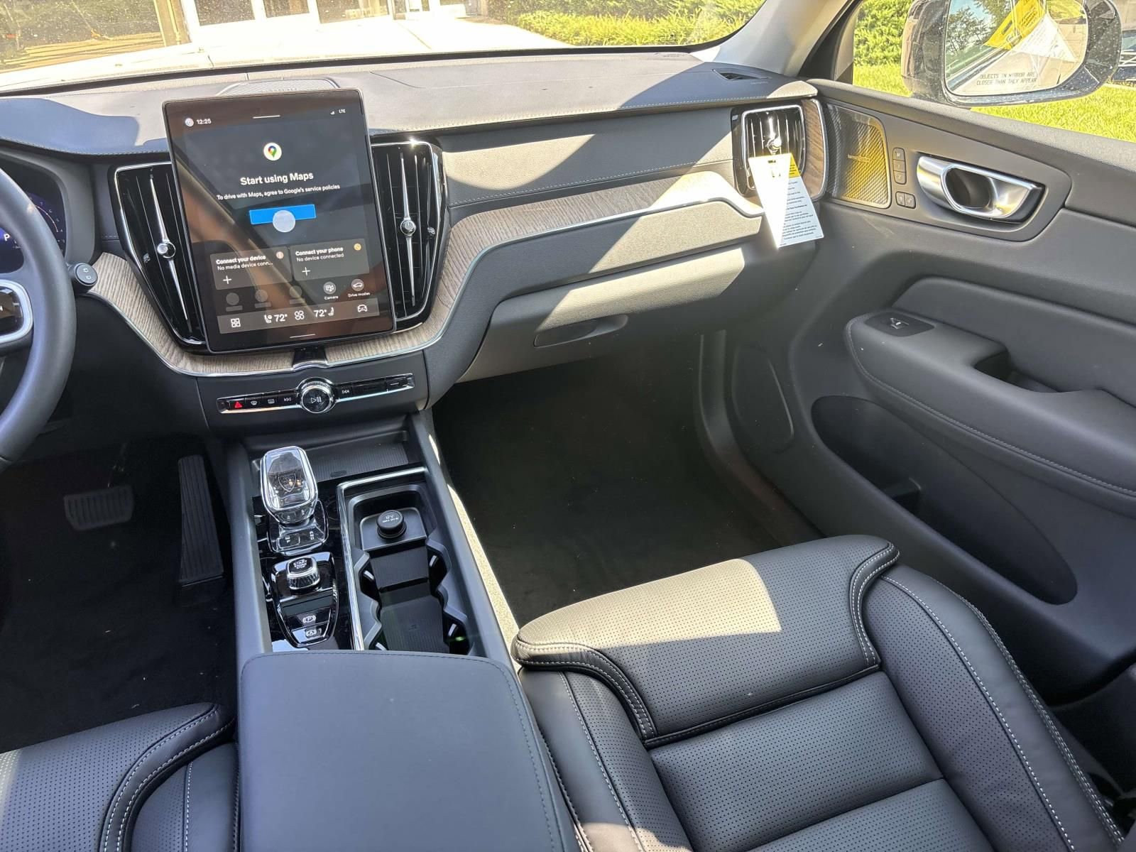 New 2026 Volvo XC60 B5 Ultra w/ Protection Package Premier image 30