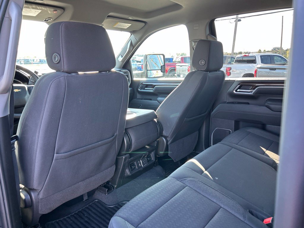Used 2026 Chevrolet Silverado 2500 LT AWD/4WD image 38