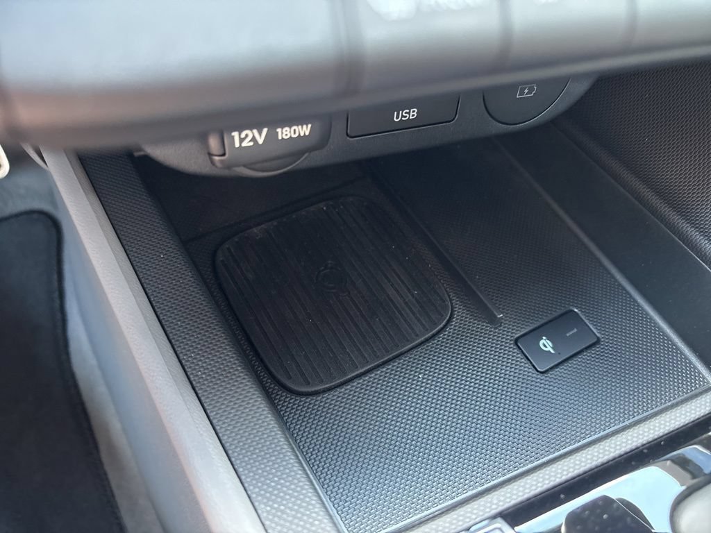 New 2025 Hyundai Elantra SEL FWD image 31