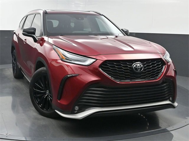 Used 2023 Toyota Highlander XSE