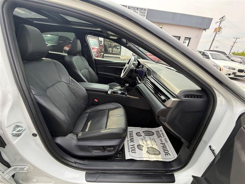 Used 2025 Toyota Camry XSE FWD image 28