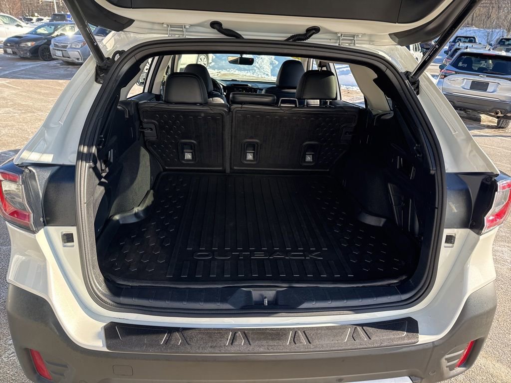 Used 2022 Subaru Outback Limited image 23