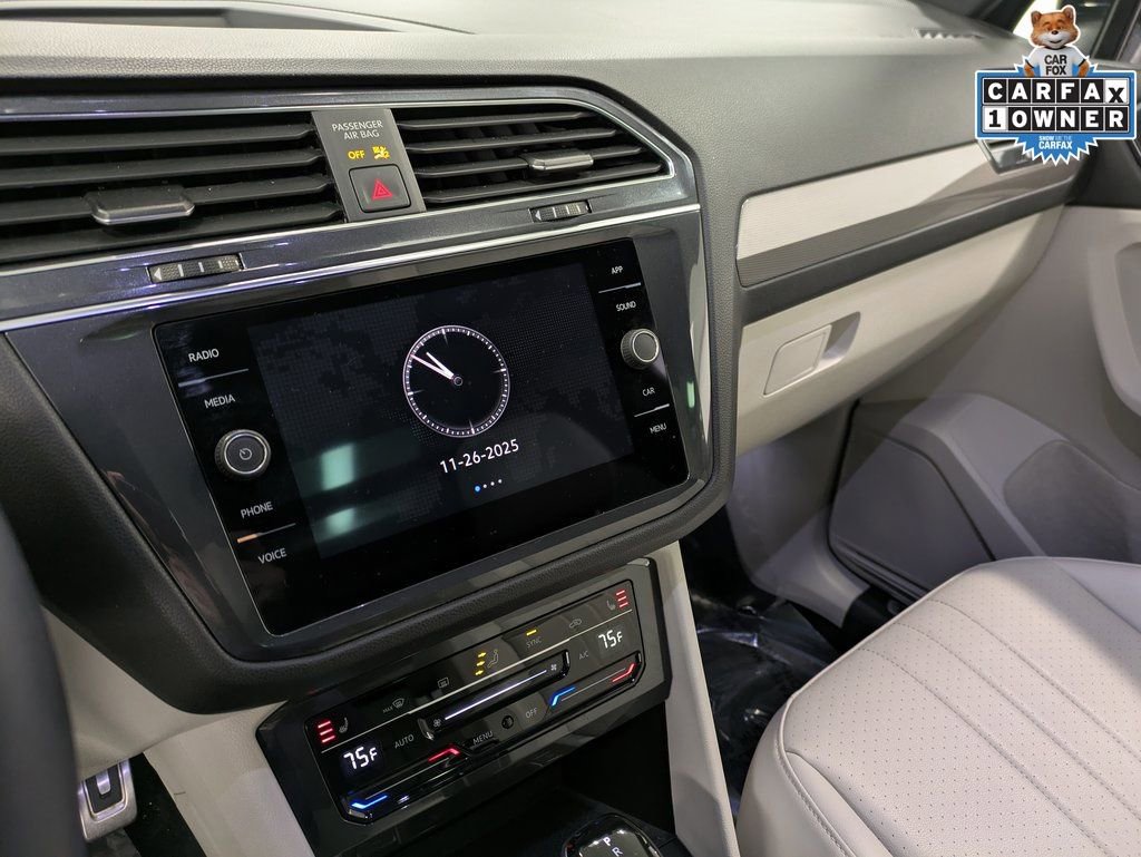 Used 2023 Volkswagen Tiguan SE R-Line image 13