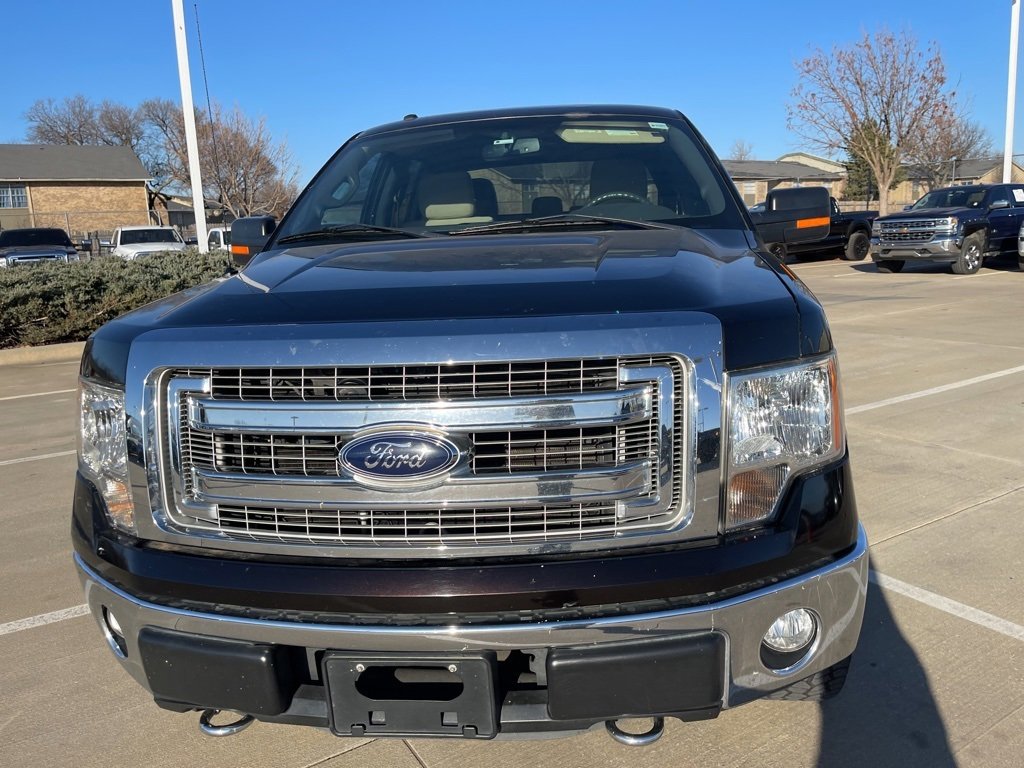 Used 2013 Ford F150 XLT w/ XLT Chrome Pkg image 2