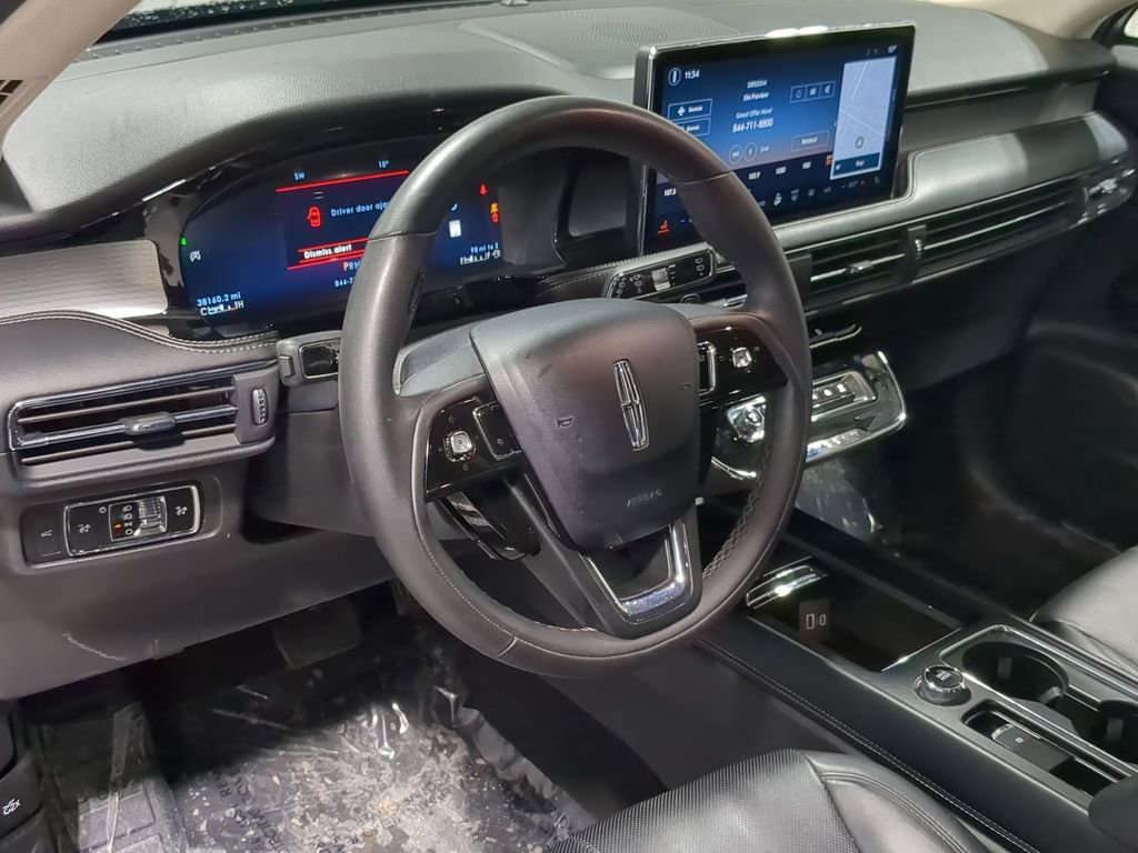 Used 2023 Lincoln Corsair AWD w/ Equipment Group 101A image 12