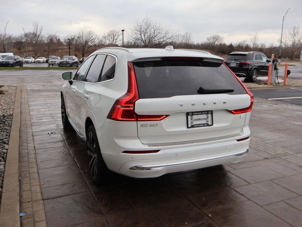 Used 2023 Volvo XC60 T8 Ultimate w/ Climate Package image 8