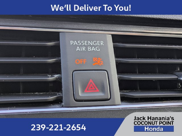 Used 2021 Volkswagen Tiguan SE w/ Panoramic Sunroof Package AWD/4WD image 32
