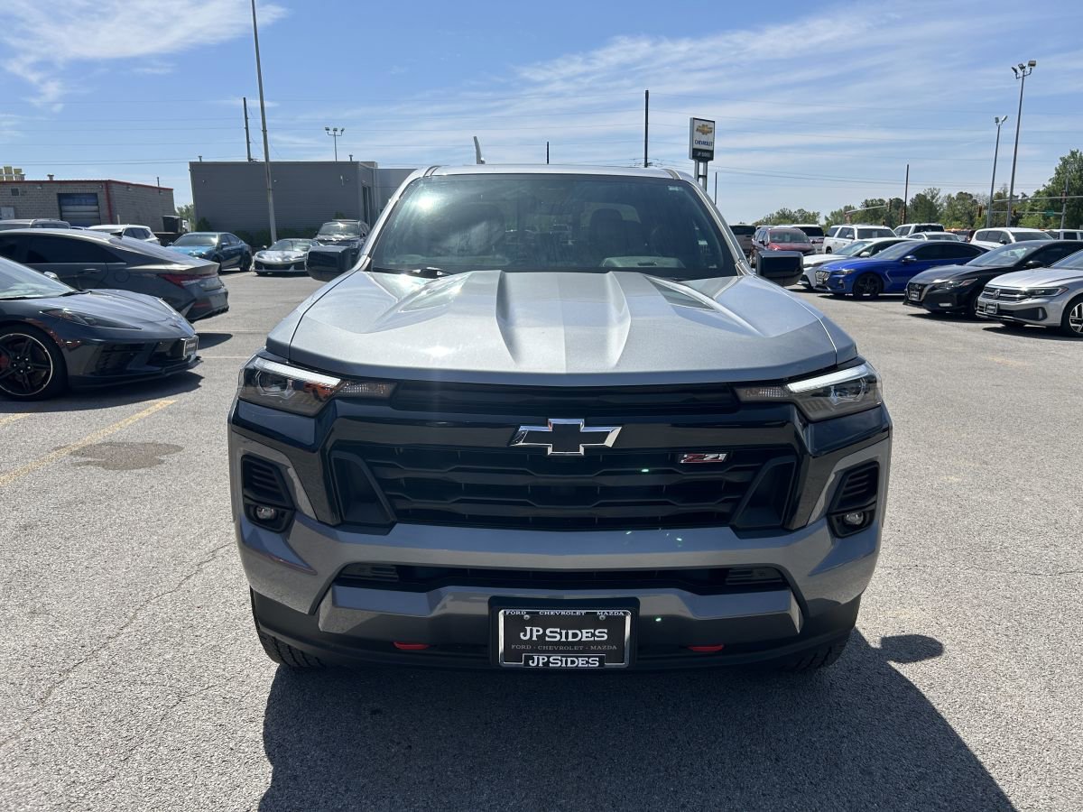 Used 2023 Chevrolet Colorado Z71 w/ Z71 Convenience Package 2 AWD/4WD image 7