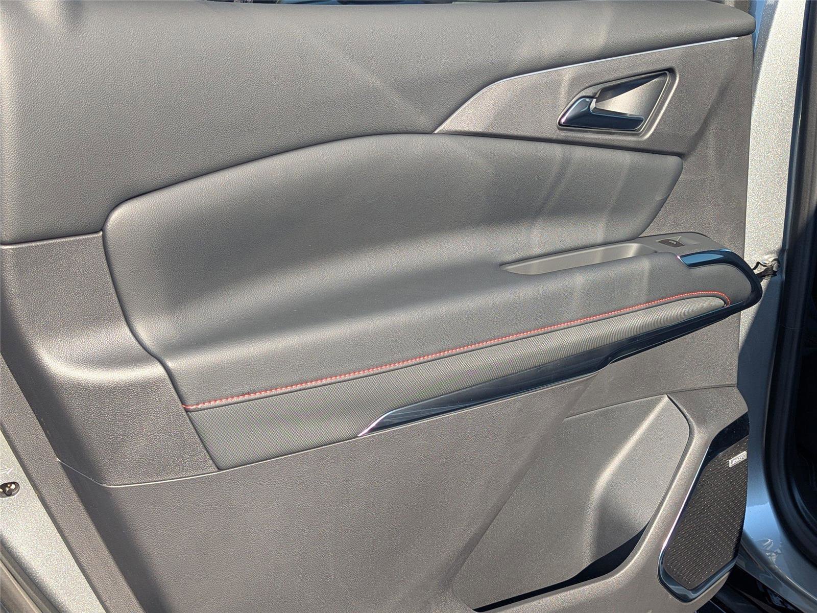 New 2026 Chevrolet Traverse RS w/ LPO, Floor Liner Package image 11