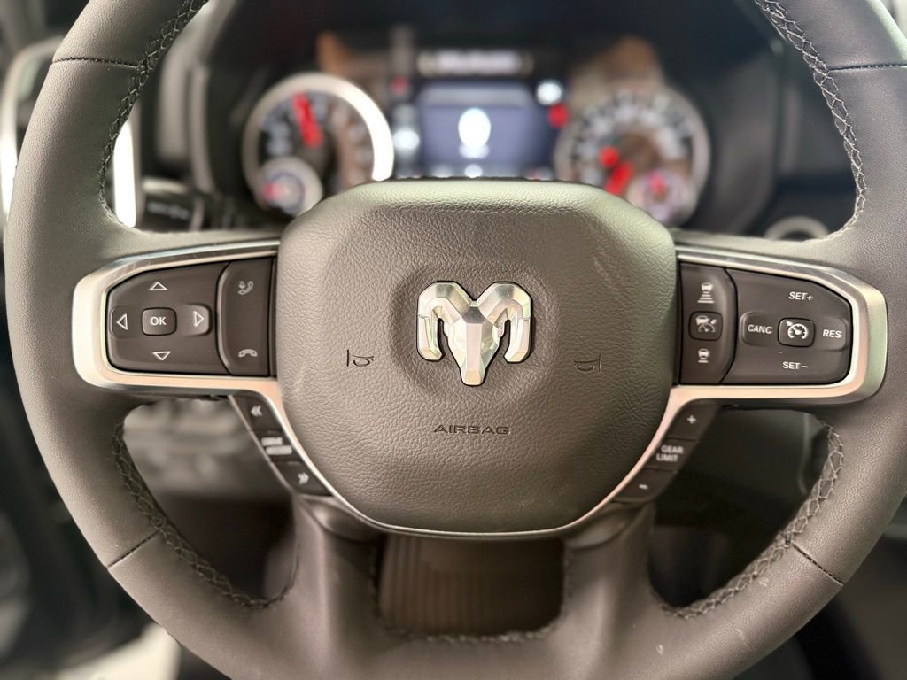 New 2026 RAM 1500 4x4 Crew Cab image 15
