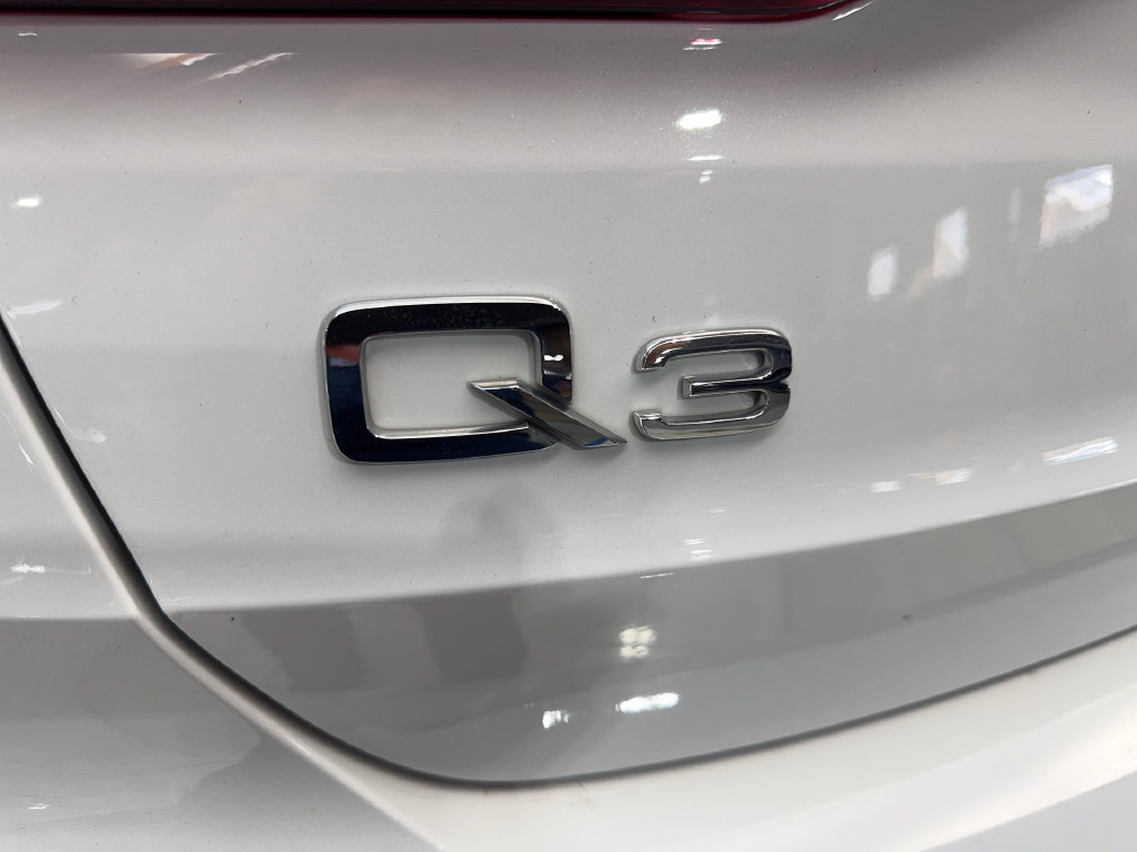 Used 2025 Audi Q3 2.0T Premium AWD/4WD image 25