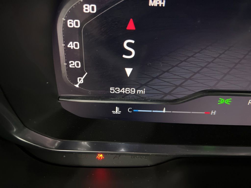 Used 2024 GMC Yukon SLT image 11