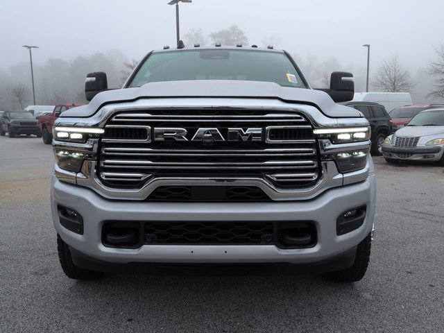 New 2026 RAM 4500 4x4 Crew Cab DRW w/ Laramie Trim Package image 8