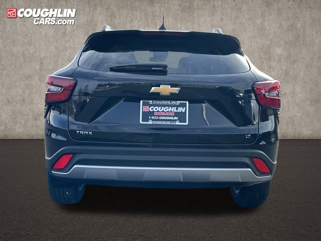 New 2026 Chevrolet Trax LT w/ Driver Confidence Package FWD image 7